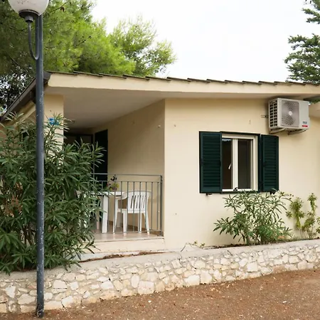 Villaggio Lunga 3*