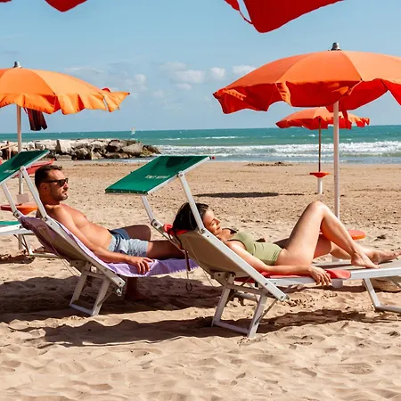 Villaggio Lunga Holiday park 3*