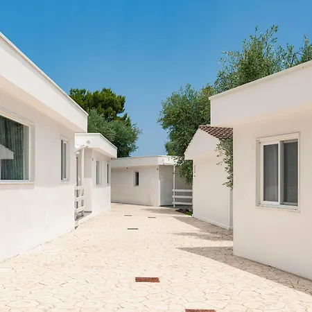 Villaggio Lunga Aldeamento Turístico 3*