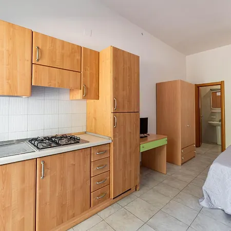 Holiday park Villaggio Lunga 3*